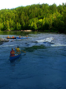 canoe-tripping